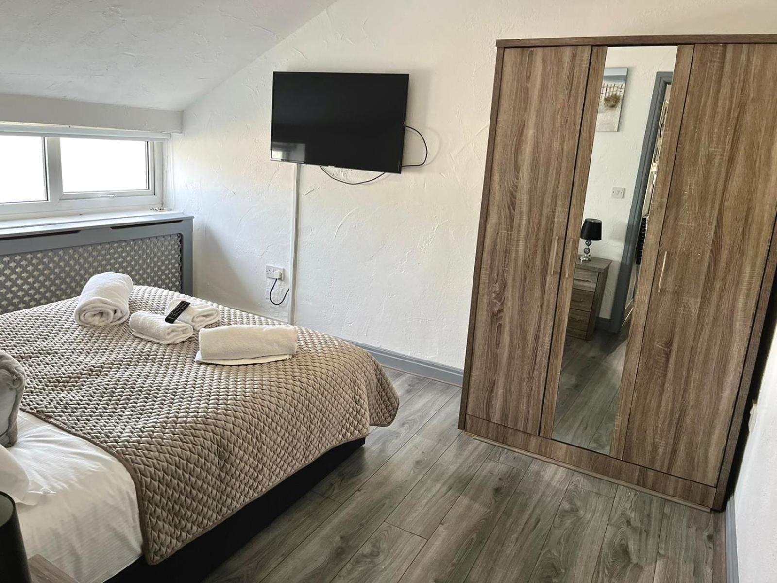 Simpson Beach View Apartments By Blackpool Service Apartments المظهر الخارجي الصورة